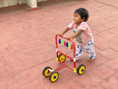 4 Activities to Help Your Toddler Walk Independently